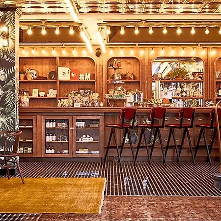 Max Brown Midtown, Part Of Sircle Collection