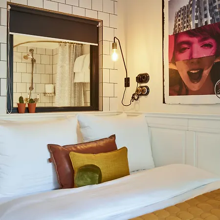 Отель Max Brown Midtown, Part Of Sircle Collection 3*