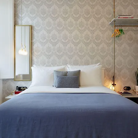 Max Brown Midtown, Part Of Sircle Collection 3*