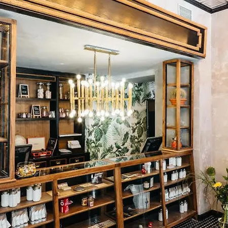 Max Brown Midtown, Part Of Sircle Collection 3*