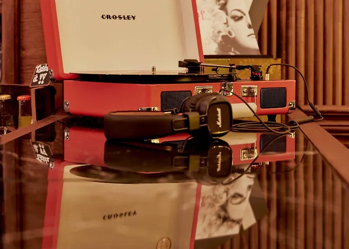 Max Brown Midtown, Part Of Sircle Collection